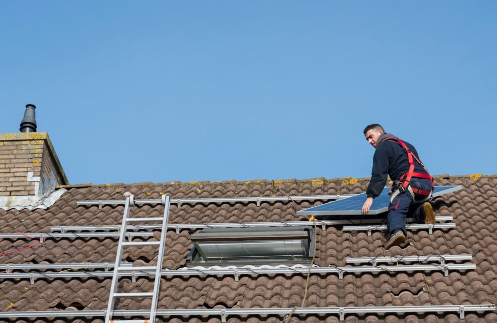 How to Tell When You Need a New Roof
